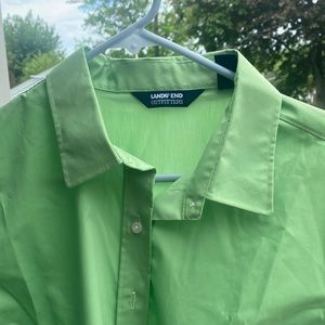 NWOT Green button down collared shirt womens
